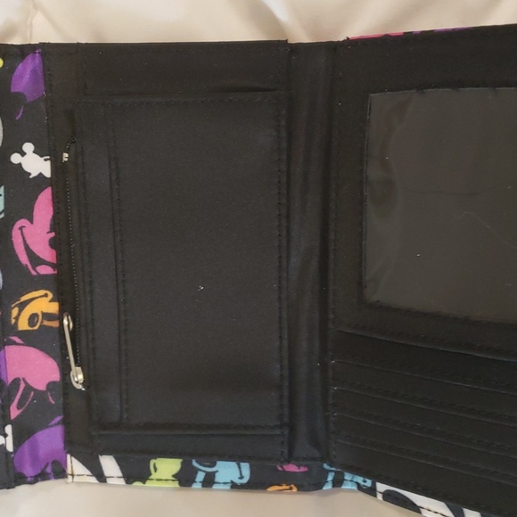 Disney Parks Mickey Mouse trifold Wallet. - Picture 6 of 11